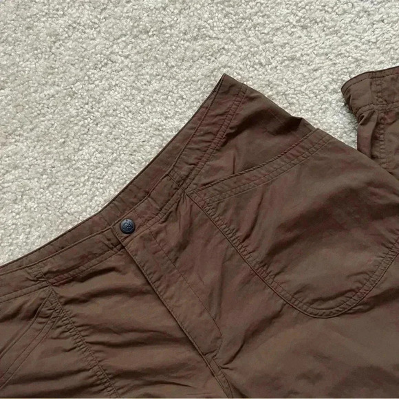 MOUNTAIN HARDWEAR Women OL1153 Brown Cropped Hiking Capri Pants SZ 10 Zip Pocket - Picture 14 of 15